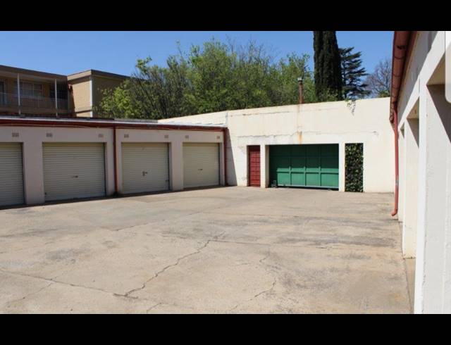 2 BEDROOM APARTMENT BLOCK FOR SALE IN THREE RIVERS PROPER